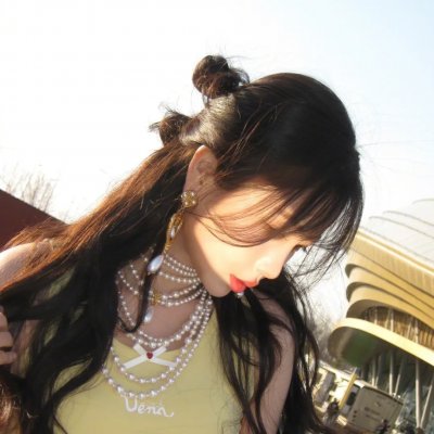 美女冷静我只是个电工